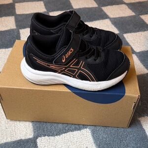 ASICS Kids Contend 9 Pre-School Sneaker